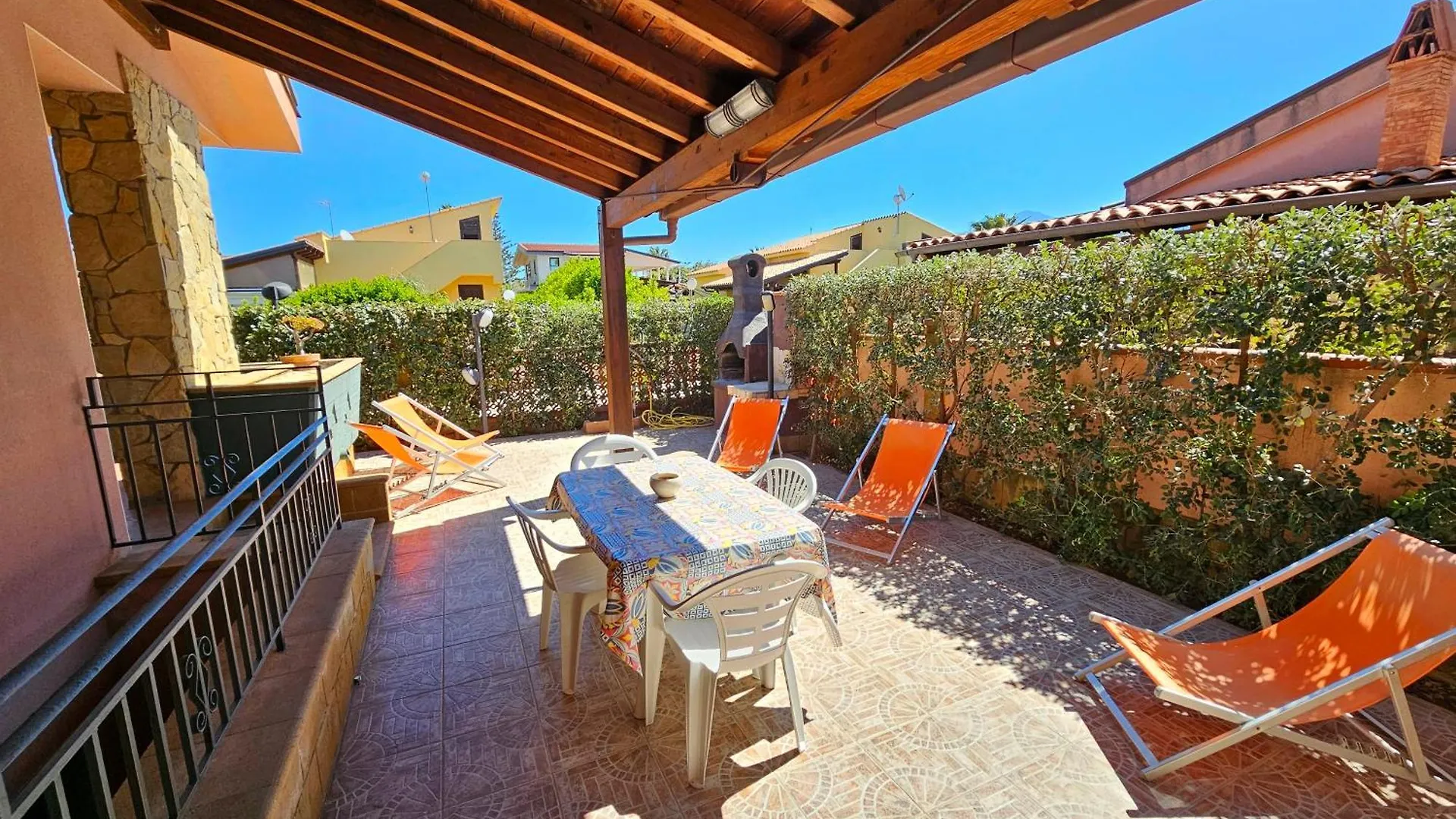 Costa Mediterranea Holiday Homes Campofelice Di Roccella 0*,